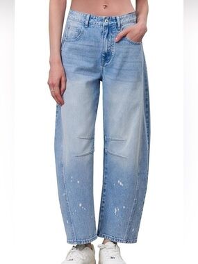 NIB Mid Rise Barrel Jeans Size L